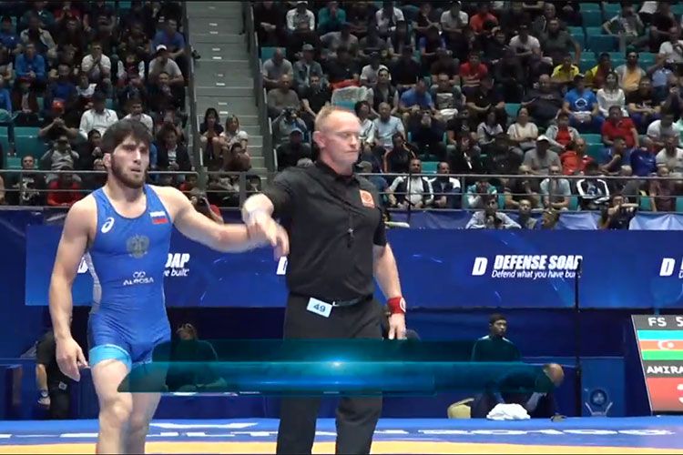 Mahid Əmiraslanov da məğlubiyyətini etirazla qarşıladı