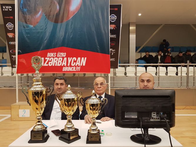 Ən güclü gənc boksçular müəyyənləşdi