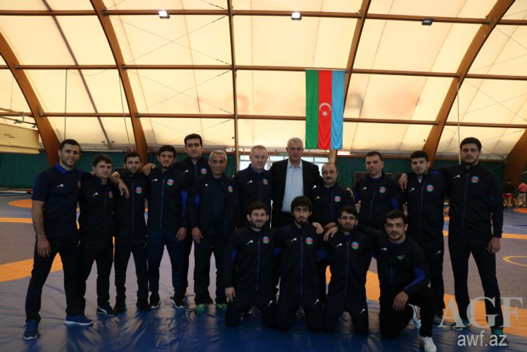 Tarixi rekord - güləşçilərimizdən