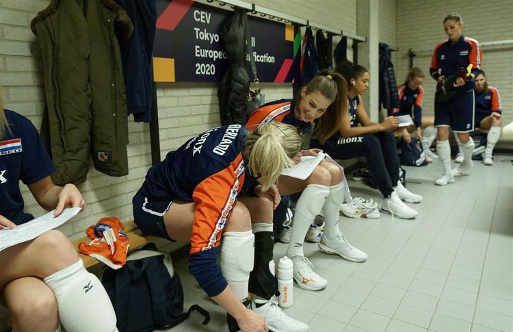 Azərbaycan Niderlanda "quru hesabla" uduzdu - YENİLƏNİB - FOTOSESSİYA