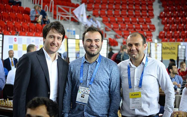 “O, ermənilərlə görüşdə qara rəngi üzərinə götürən tək oyunçu olub” – Şəhriyar Məmmədyarov