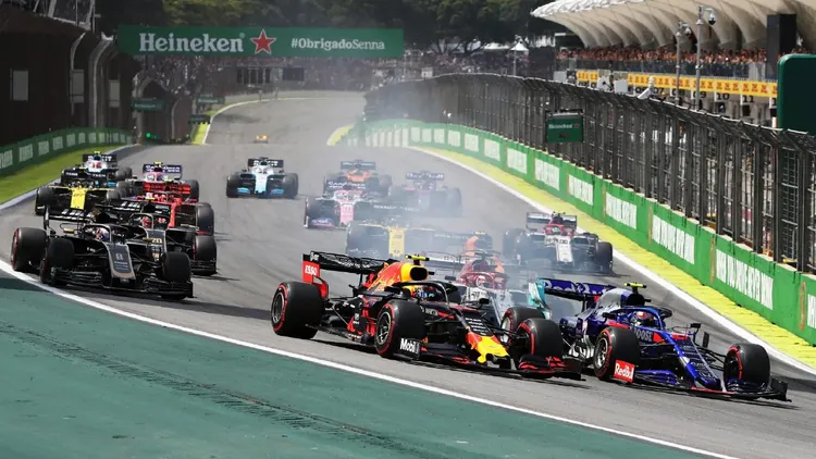 Böyük Britaniyada iki mərhələ - “Formula-1” razılıq əldə etdi