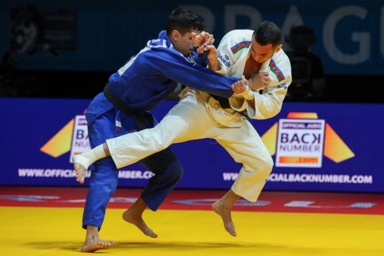 Orxan Səfərovun "qızıl yolu" - FOTOSESSİYA