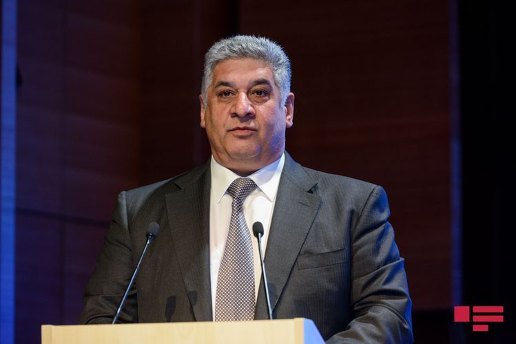 "Azad Rəhimovun vəziyyəti çox ağırdır" - Səmayə Məmmədova