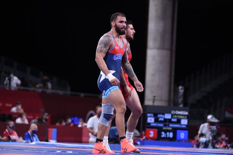 İslam Abbasov ilk görüşdə uduzdu - FOTOSESSİYA