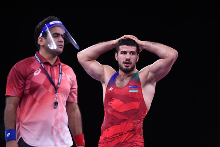 İslam Abbasov ilk görüşdə uduzdu - FOTOSESSİYA