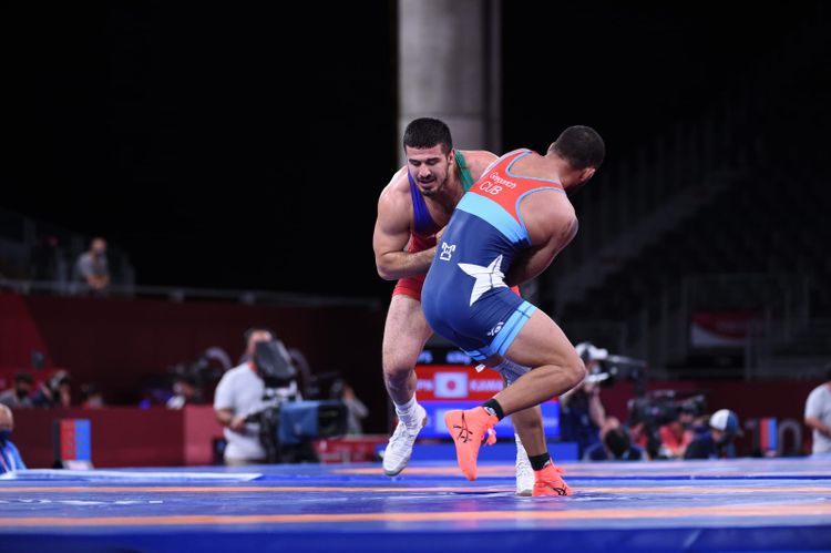 İslam Abbasov ilk görüşdə uduzdu - FOTOSESSİYA