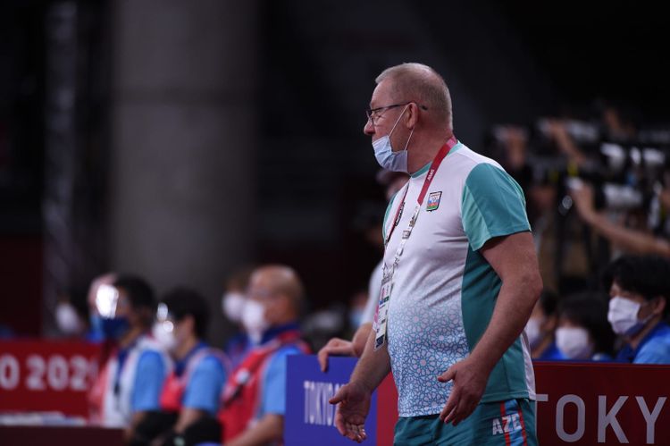 İslam Abbasov ilk görüşdə uduzdu - FOTOSESSİYA