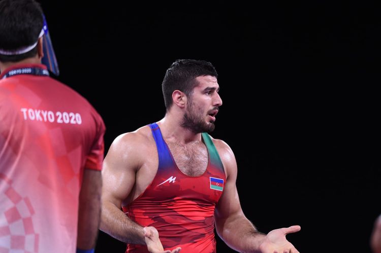 İslam Abbasov ilk görüşdə uduzdu - FOTOSESSİYA