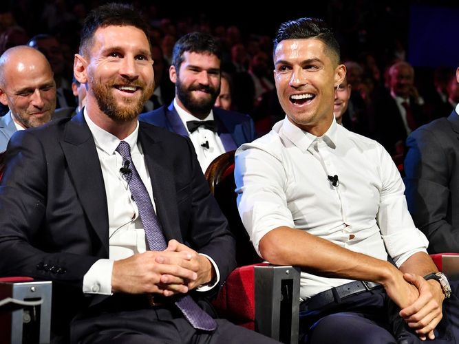 Ronaldo, yoxsa Messi? – Roy Kinin seçimi