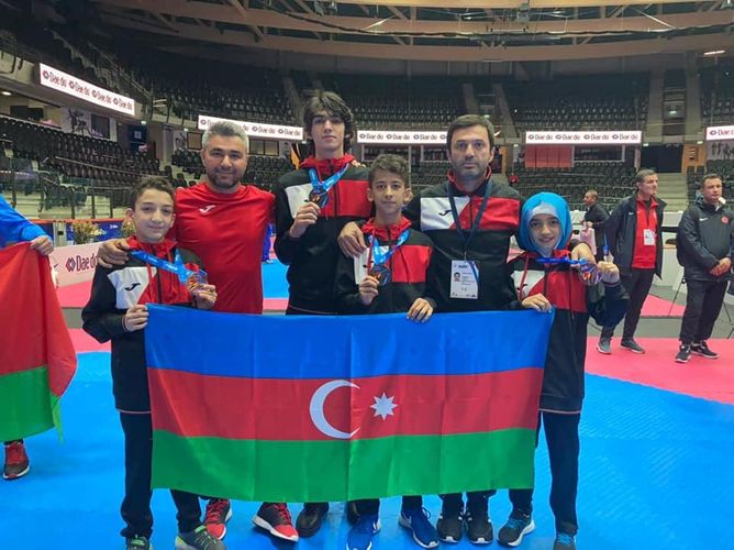 Avropa birinciliyindən 7 medalla qayıdır - taekvondoçularımız