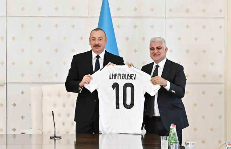Prezident İlham Əliyev "Qarabağ"ın üzvlərini qəbul edib - FOTOSESSİYA