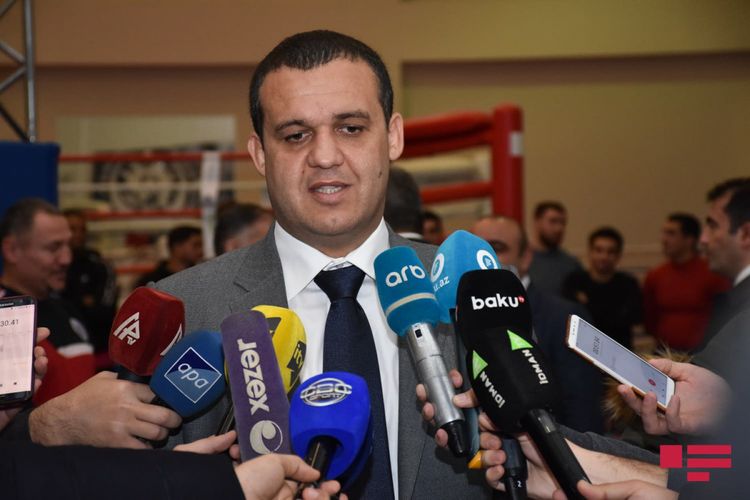 Umar Kremlyov: “Azərbaycanda yarım sözdən bizi başa düşürlər”