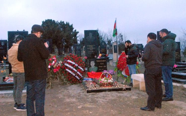 Şəhid atasına xüsusi mükafatını təqdim etdi – AİJA