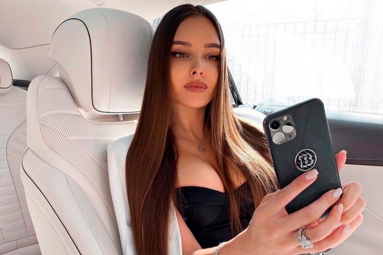 Olimpiya çempionu kasıbla evlənməyəcəyini açıqladı - FOTOSESSİYA