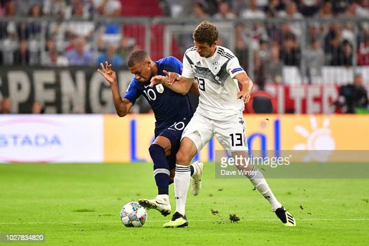 Qolsuz tərk edən ulduzlar - AVRO-2020