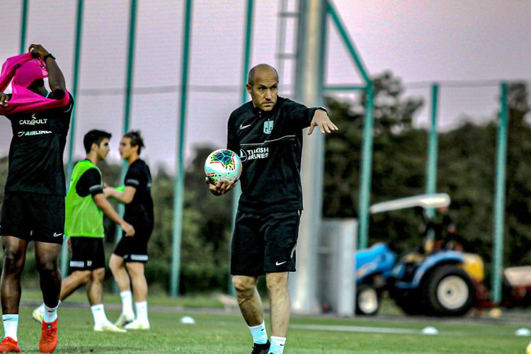 Yaralı “Neftçi”, transferlərsiz baş məşqçi - Uğurlu çıxış üçün yetərlidirmi?