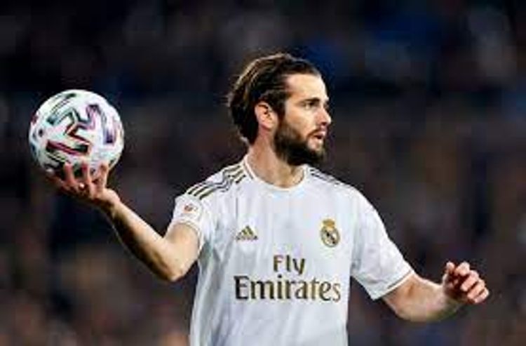 Müdafiəçisini saxladı – “Real”