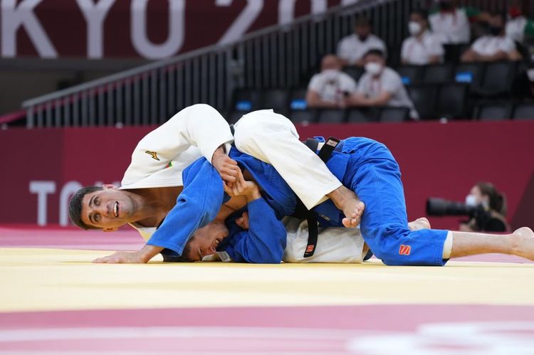 Rüstəmin 2 qələbəsinin və 1 məğlubiyyətinin - FOTOSESSİYAsı