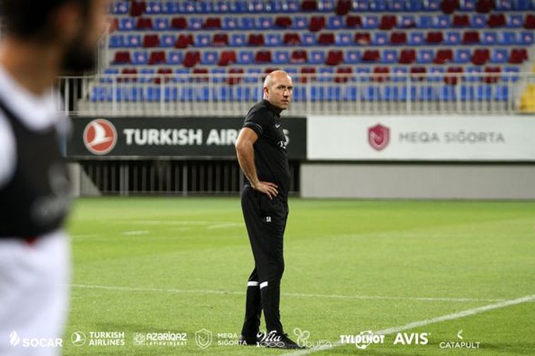 "Tapança-tüfənglə tankın qarşısına çıxmaq çox çətindir" - Samir Abasov