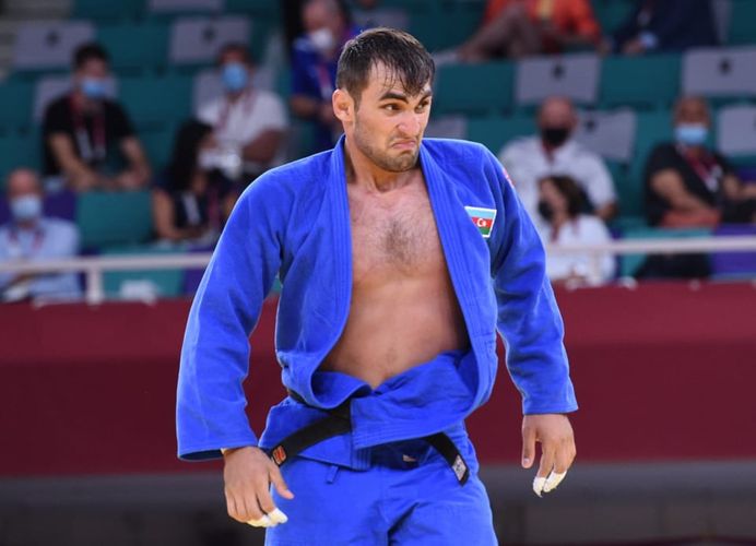 Bir qələbə, bir məğlubiyyət - FOTOSESSİYA