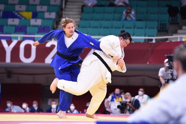 İrina Kindzerska medalın bir addımlığında - FOTOSESSİYA