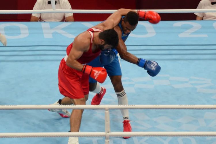 Dominqesi yarımfinala daşıyan zəfər - FOTOSESSİYA