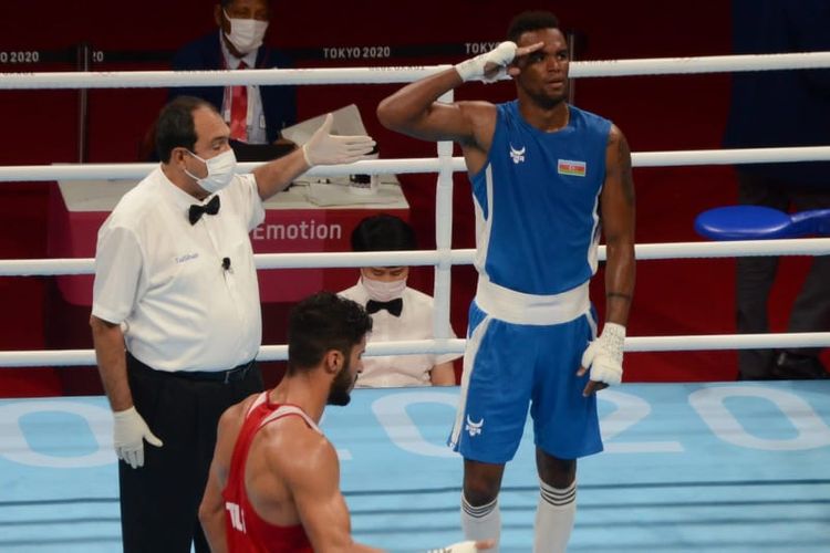 Dominqesi yarımfinala daşıyan zəfər - FOTOSESSİYA