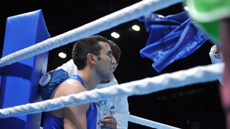 Mübarizəni dayandırdı – boksçumuz