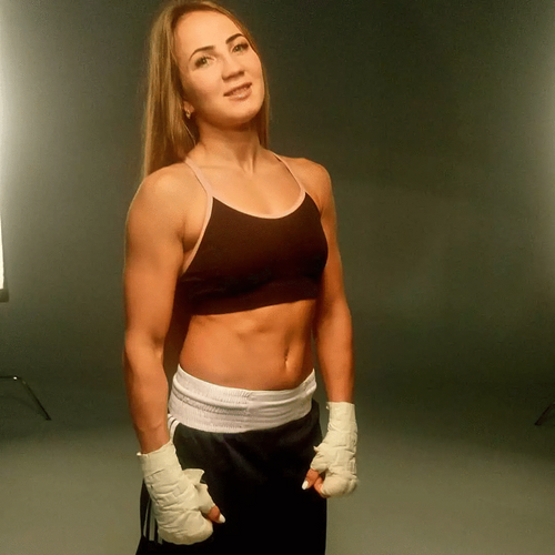 Tokioya getmədi, su anbarında poza verdi – FOTOSESSİYA