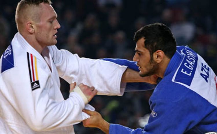 Erkən vida – Elmar Qasımovdan