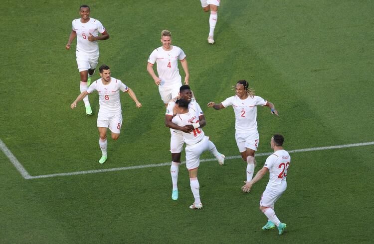 Bakıdakı tarixi oyunda qalib müəyyənləşmədi - FOTOSESSİYA