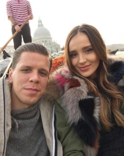 AVRO-2020-yə üzülən müğənni – FOTOSESSİYA