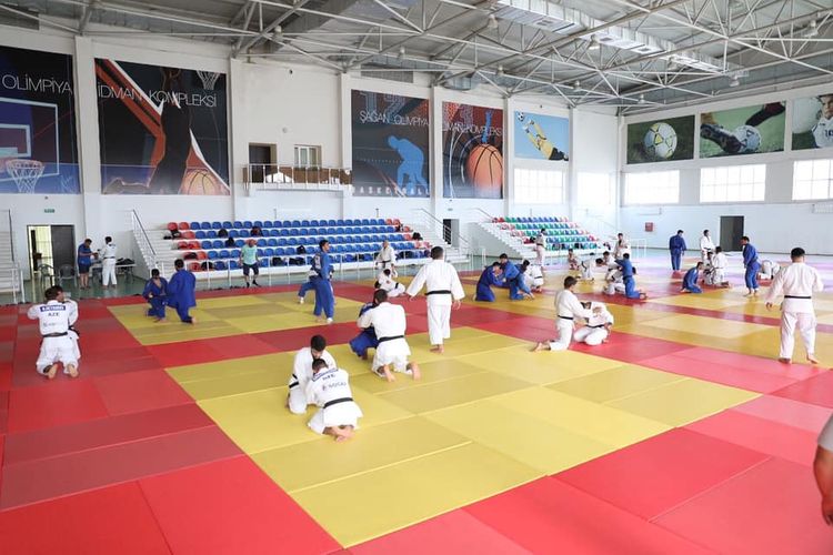 Cüdoçularımız Olimpiadaya hazırlığı Şağanda davam etdirirlər - FOTOSESSİYA