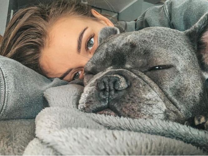 AVRO-2020-də üzülən model – FOTOSESSİYA