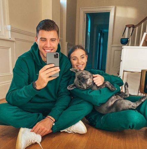 AVRO-2020-də üzülən model – FOTOSESSİYA