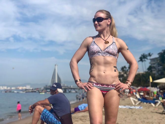 “Sən məhz beləsən” - FOTOSESSİYA