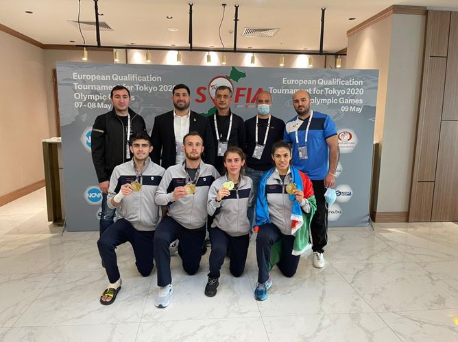 4 parataekvondoçu, 4 lisenziya - Sofiyada