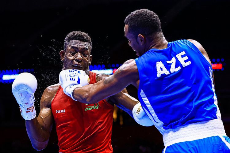 Alfonso Dominqes fəxri kürsünün ən yüksək pilləsində - FOTOSESSİYA