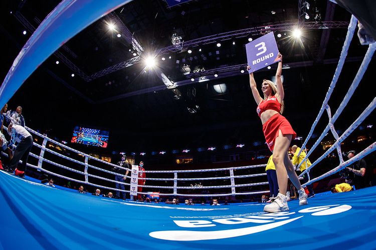 Alfonso Dominqes fəxri kürsünün ən yüksək pilləsində - FOTOSESSİYA