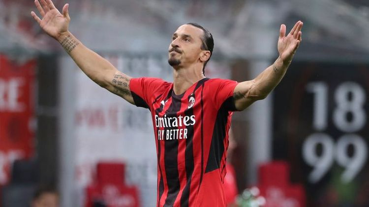 İbrahimoviç karyerası “Milan”dan asılı vəziyyətdə