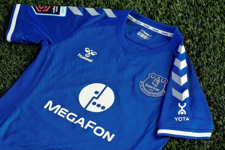 “Everton” Rusiya şirkətləri ilə müqaviləni ləğv etdi