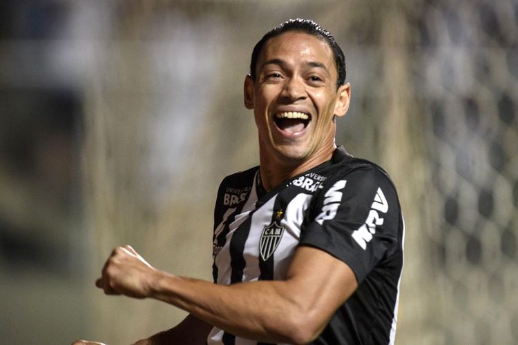 Braziliyada karyerasını davam etdirən 40 yaşdan yuxarı futbolçular