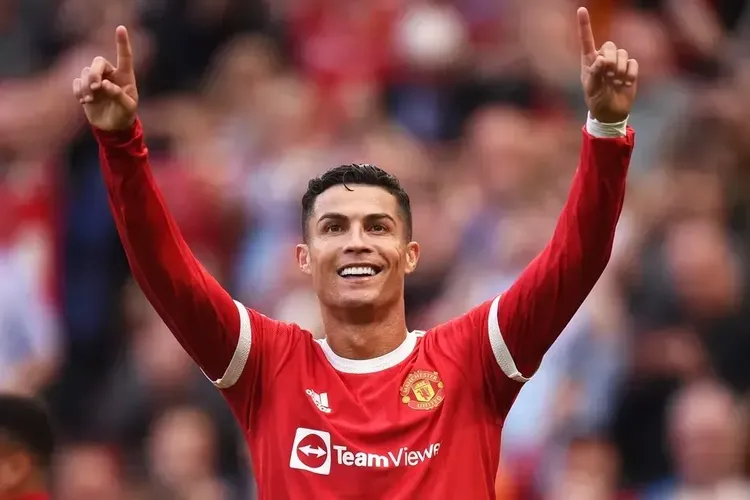 “Ronaldo əlil arabasında da qol vura bilər” – haqqında deyilən 10 gözəl fikir