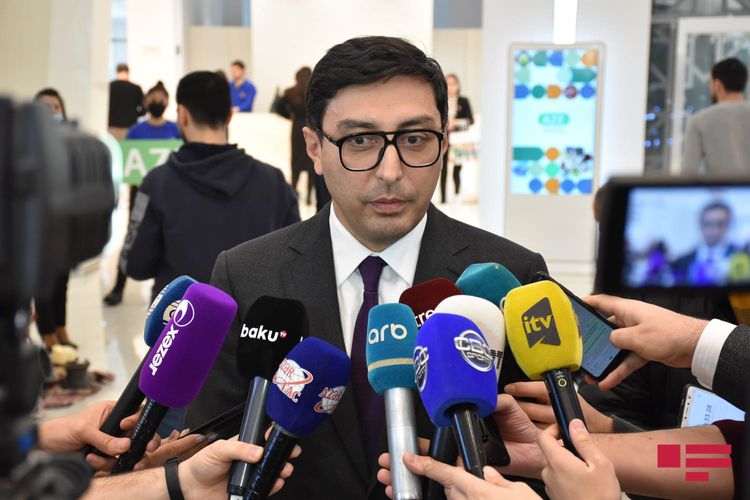 Fərid Qayıbov: “Biz elə bir federasiya tanımırıq”