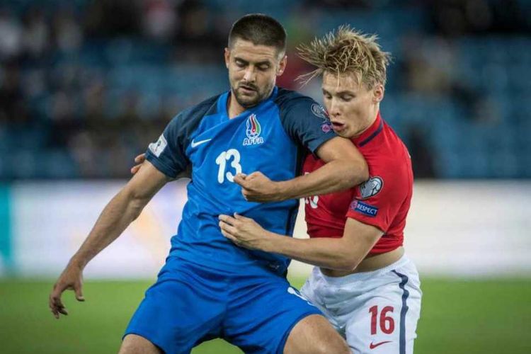 Azərbaycan millisinin futbolçusu: “Yetkin kişilərin ağladığını görmək inanılmazdır”