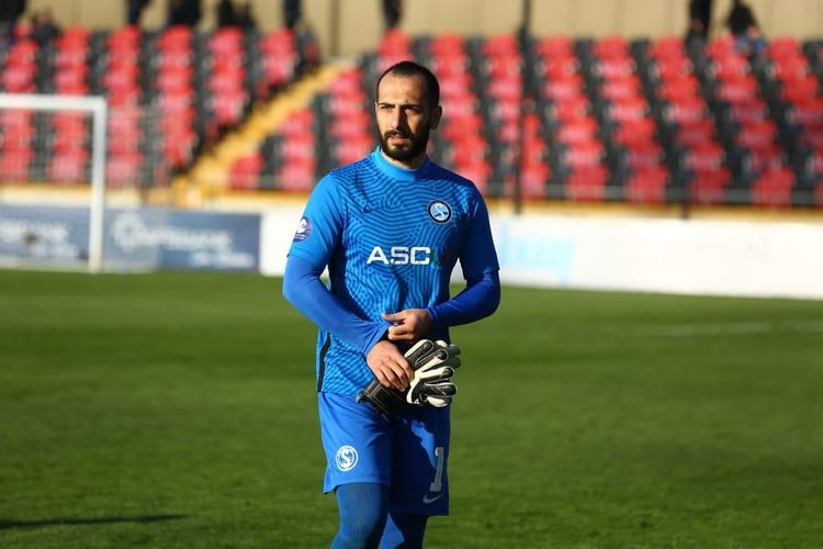 “Səbail” qapıçısını itirdi