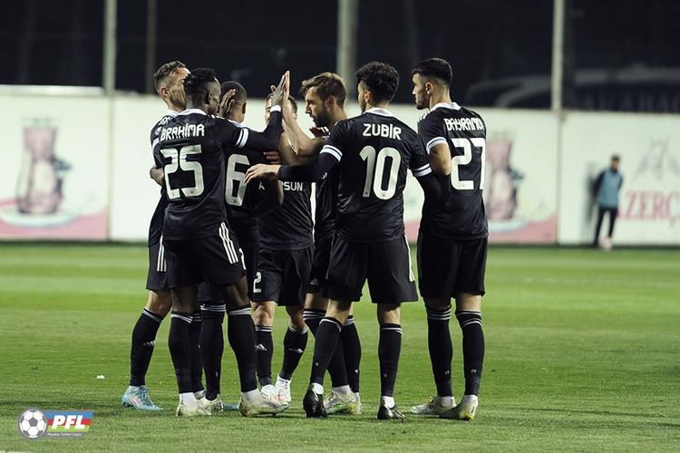 Qurbanov “8”ə, “Qarabağ” “Neftçi”yə çatdı