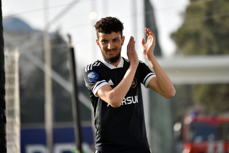 Abdullah Zubir: “Futbolla “Qarabağ”da vidalaşmaq xoş olar”