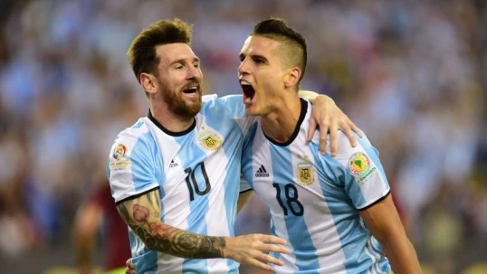 Argentina millisinin üzvü karyerasını başa vurub
